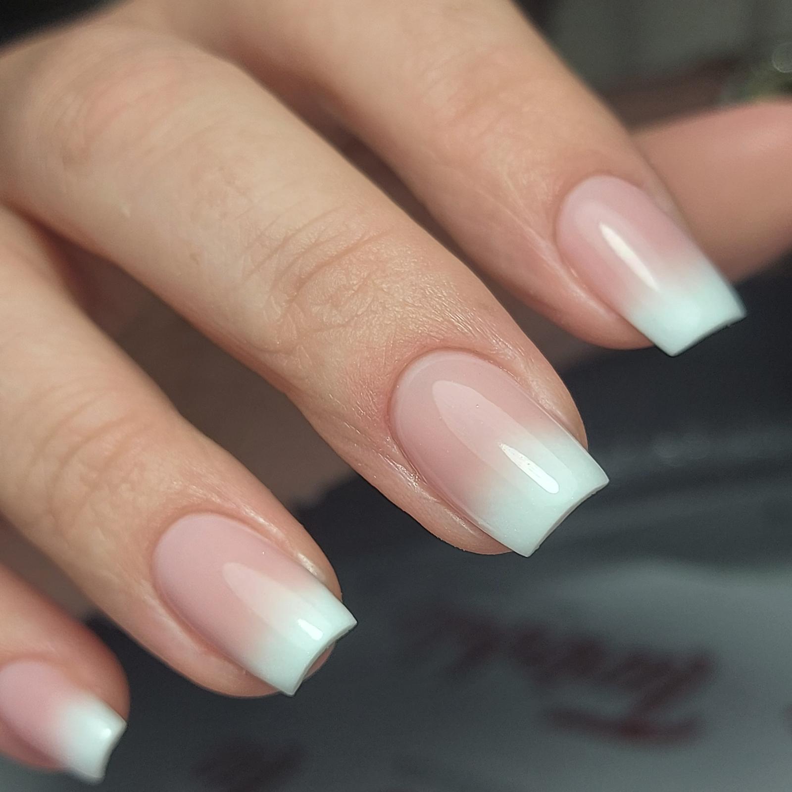 Nageldesign: babyboomer nageldesign rosa weiss verlauf aus Kategorie twinkle-desing