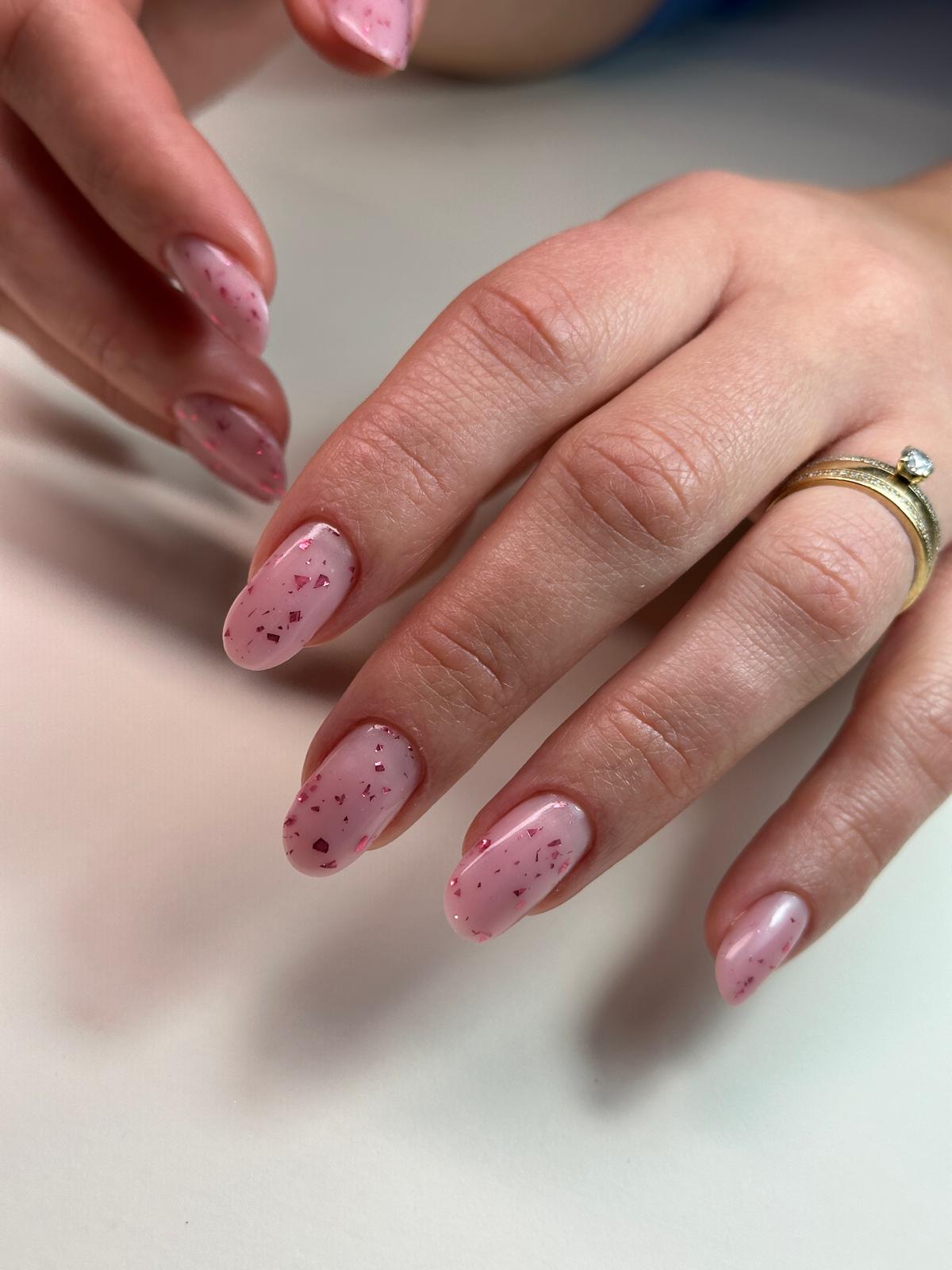 Nageldesign: rosa transparent pinkeflocken nageldesign aus Kategorie twinkle-desing